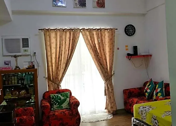 Zhamira's Near Airport & Malls, Clean& Comfy