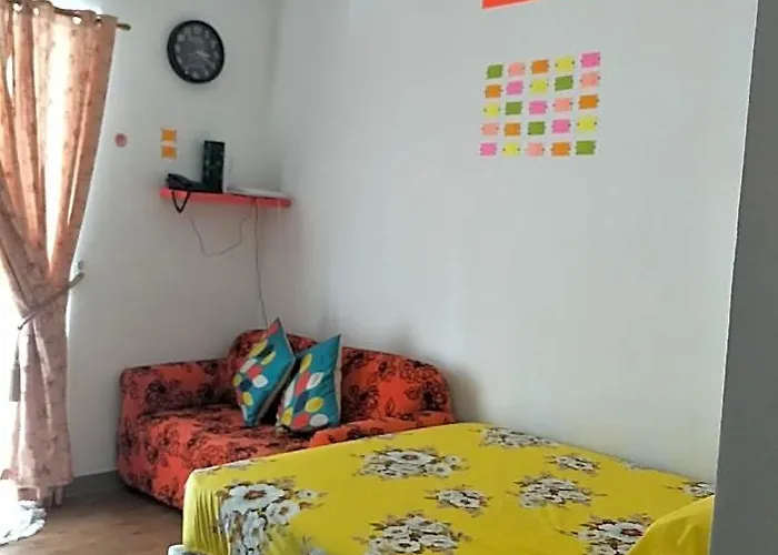 Zhamira's Near Airport & Malls, Clean& Comfy Hotel 4*