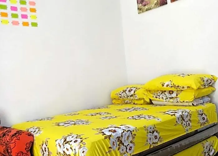 Hotel Zhamira's Near Airport & Malls, Clean& Comfy